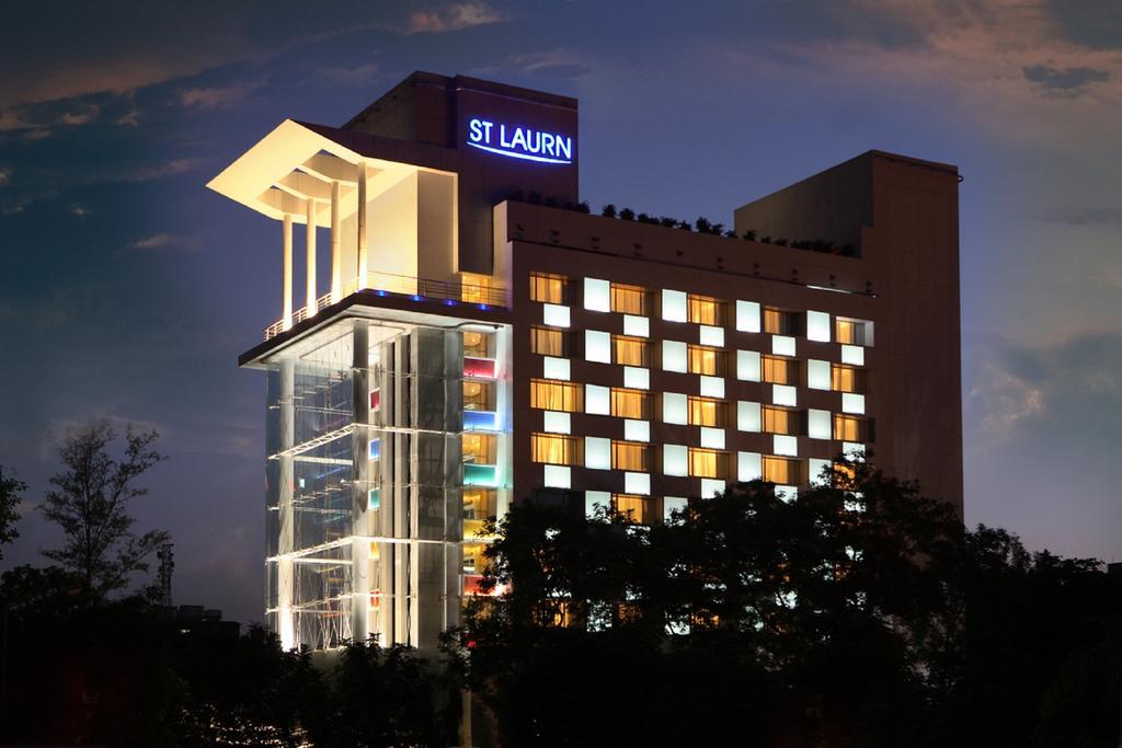 St Laurn Koregaon Park Pune Exterior foto